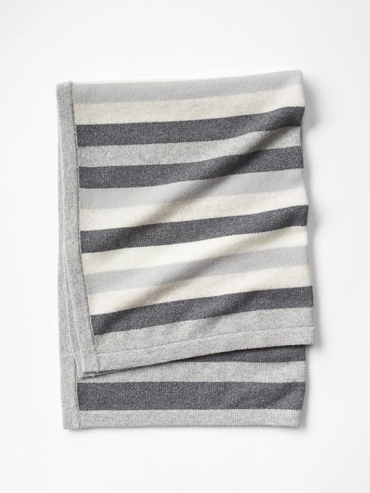 gap baby blanket