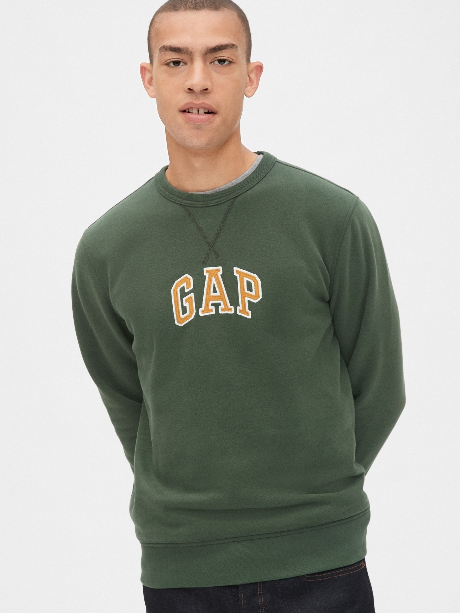 gap crewneck sweatshirt