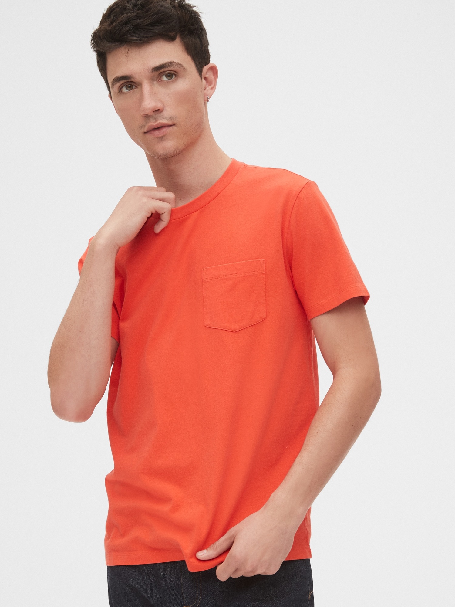 gap pocket tee