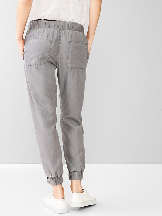 Gap orders tencel joggers