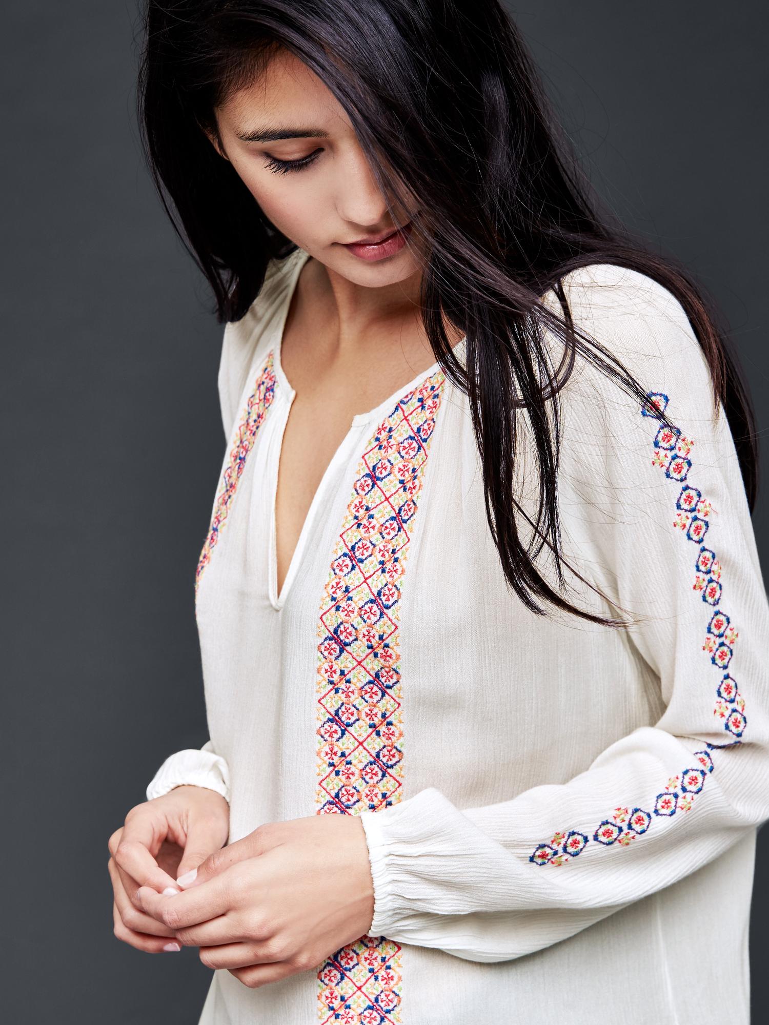 Long sleeve embroidered peasant blouse