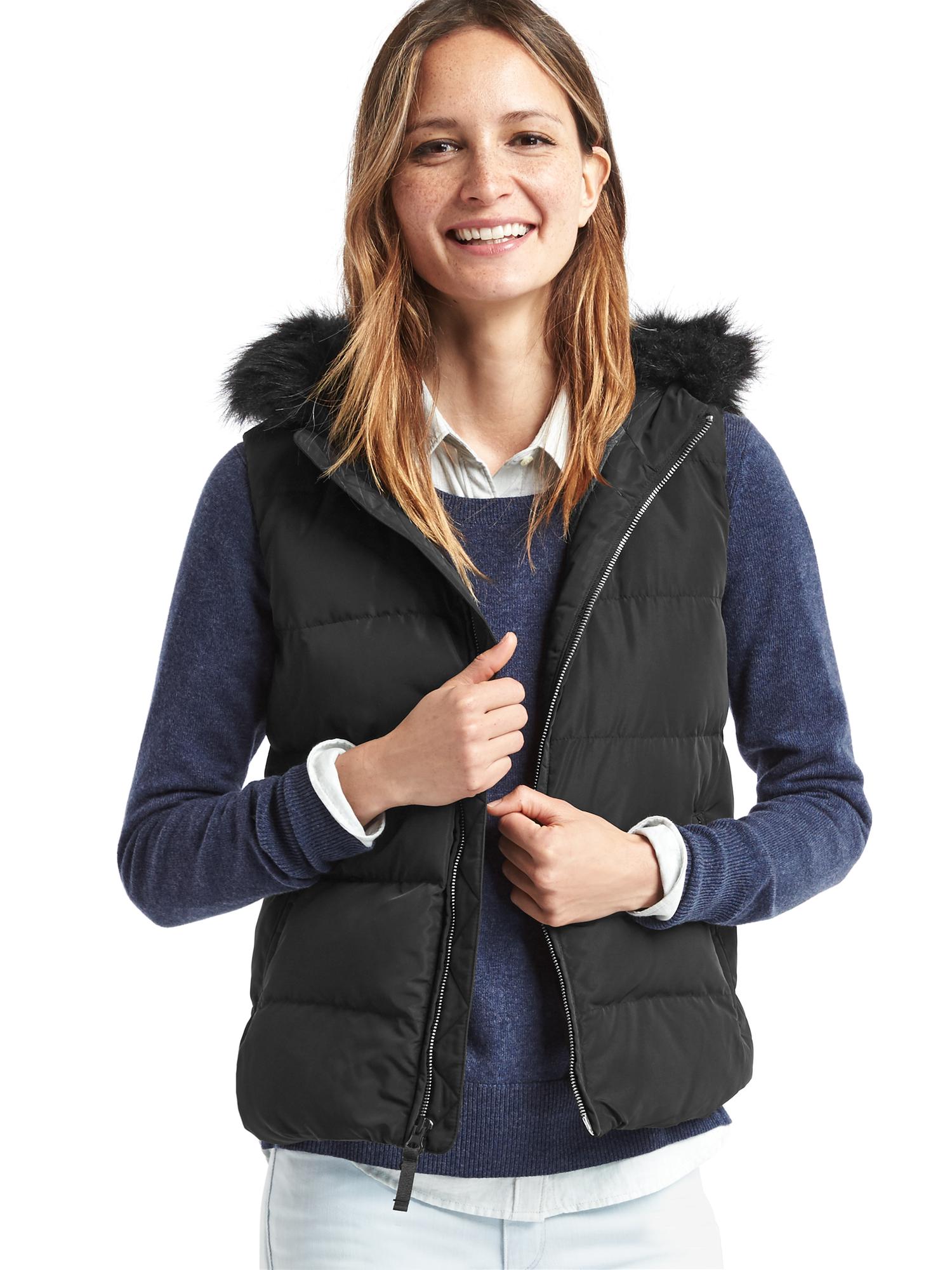 ColdControl Max hooded puffer vest