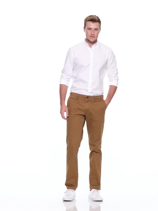 GAP Vintage Washed Slim Fit Khakis at Rs 2700/piece