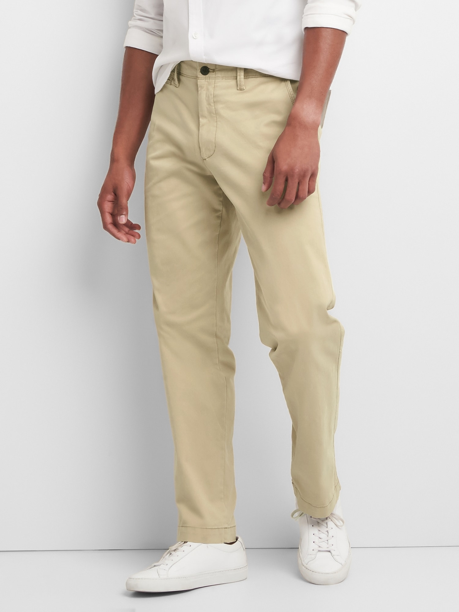 vintage khakis in skinny fit with gapflex