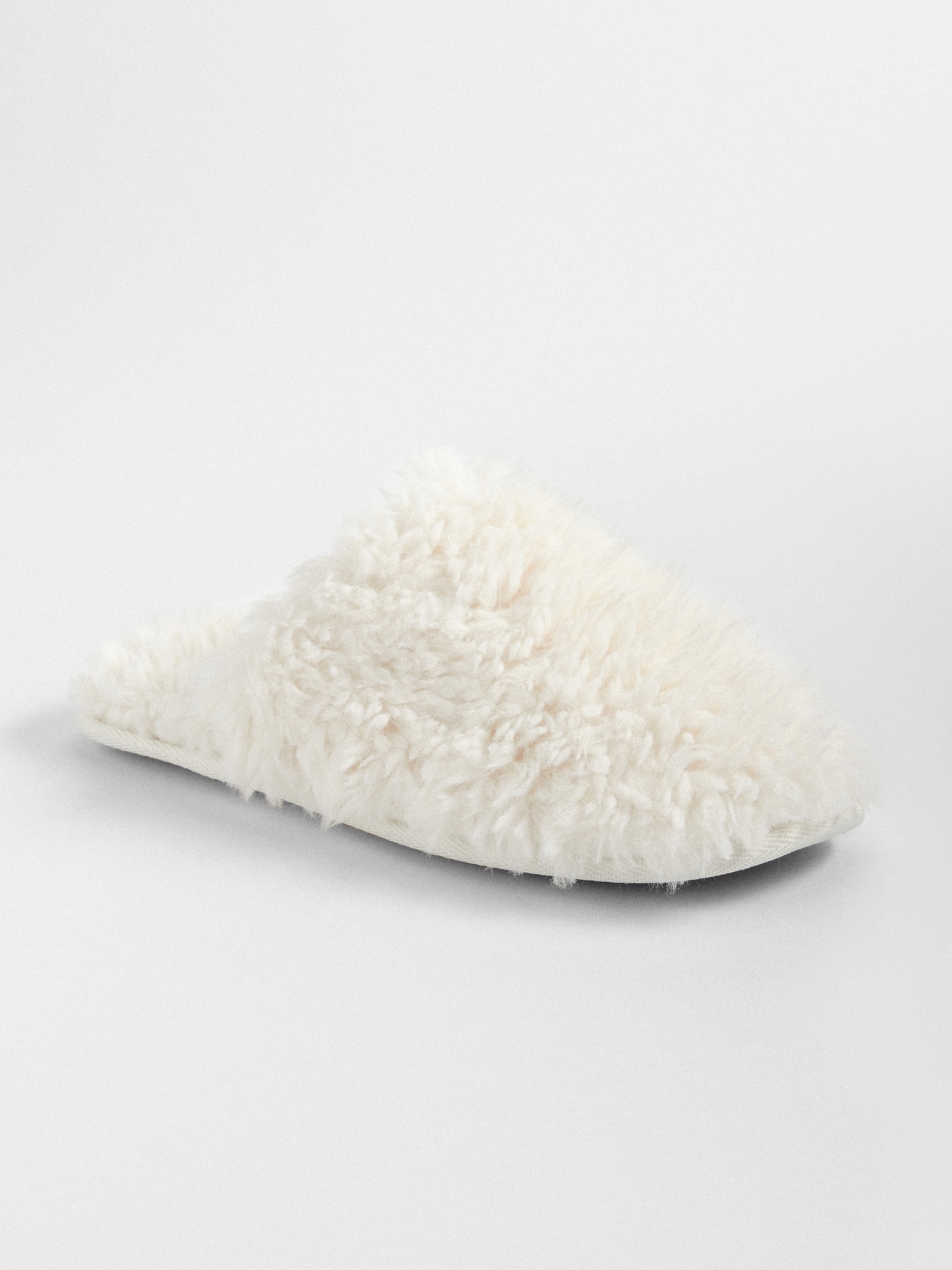 Gap hot sale fuzzy slippers