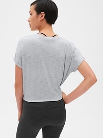 GapFit Breathe Cropped Boxy T-Shirt