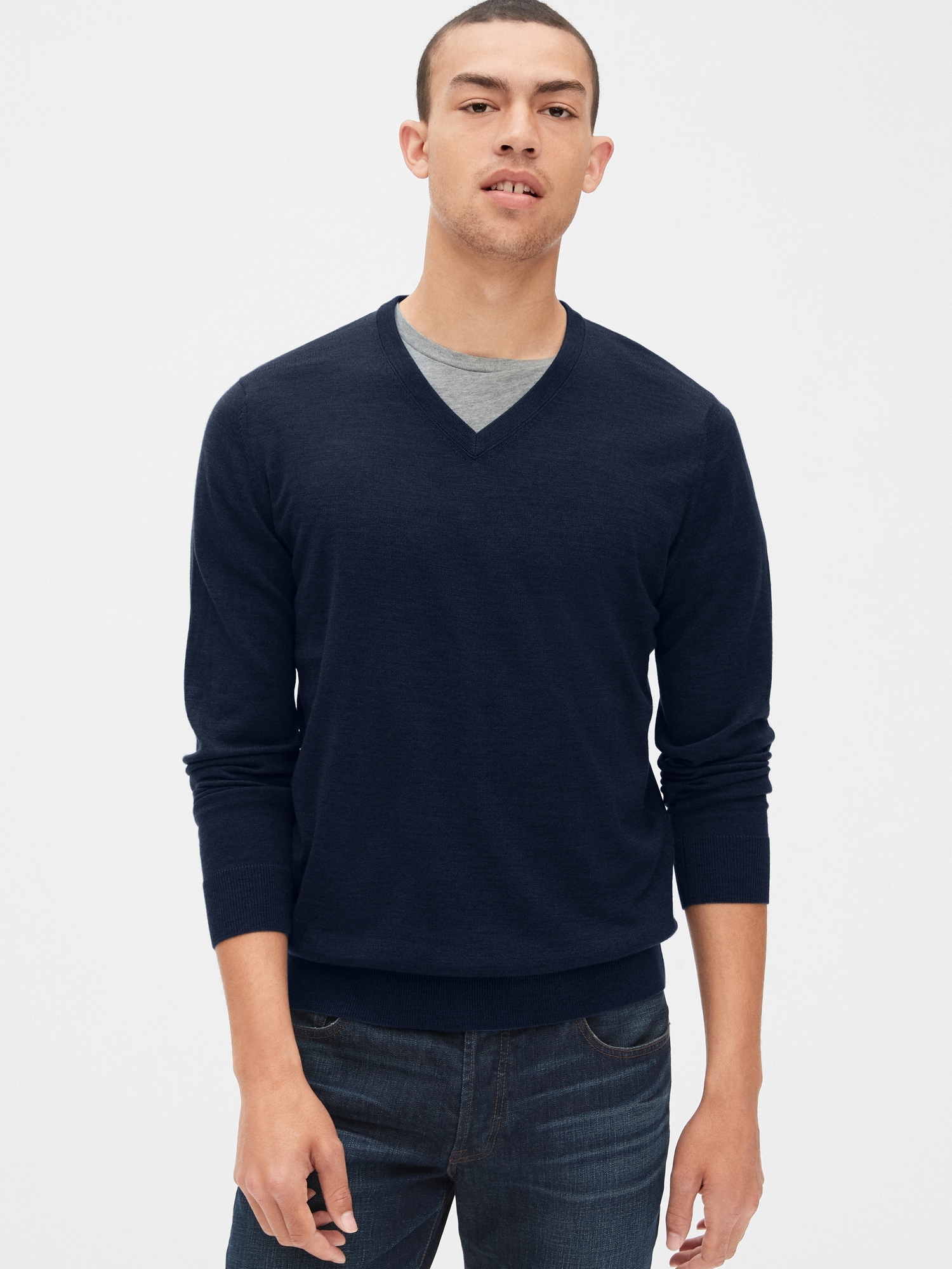 V-Neck Sweater in Merino Wool