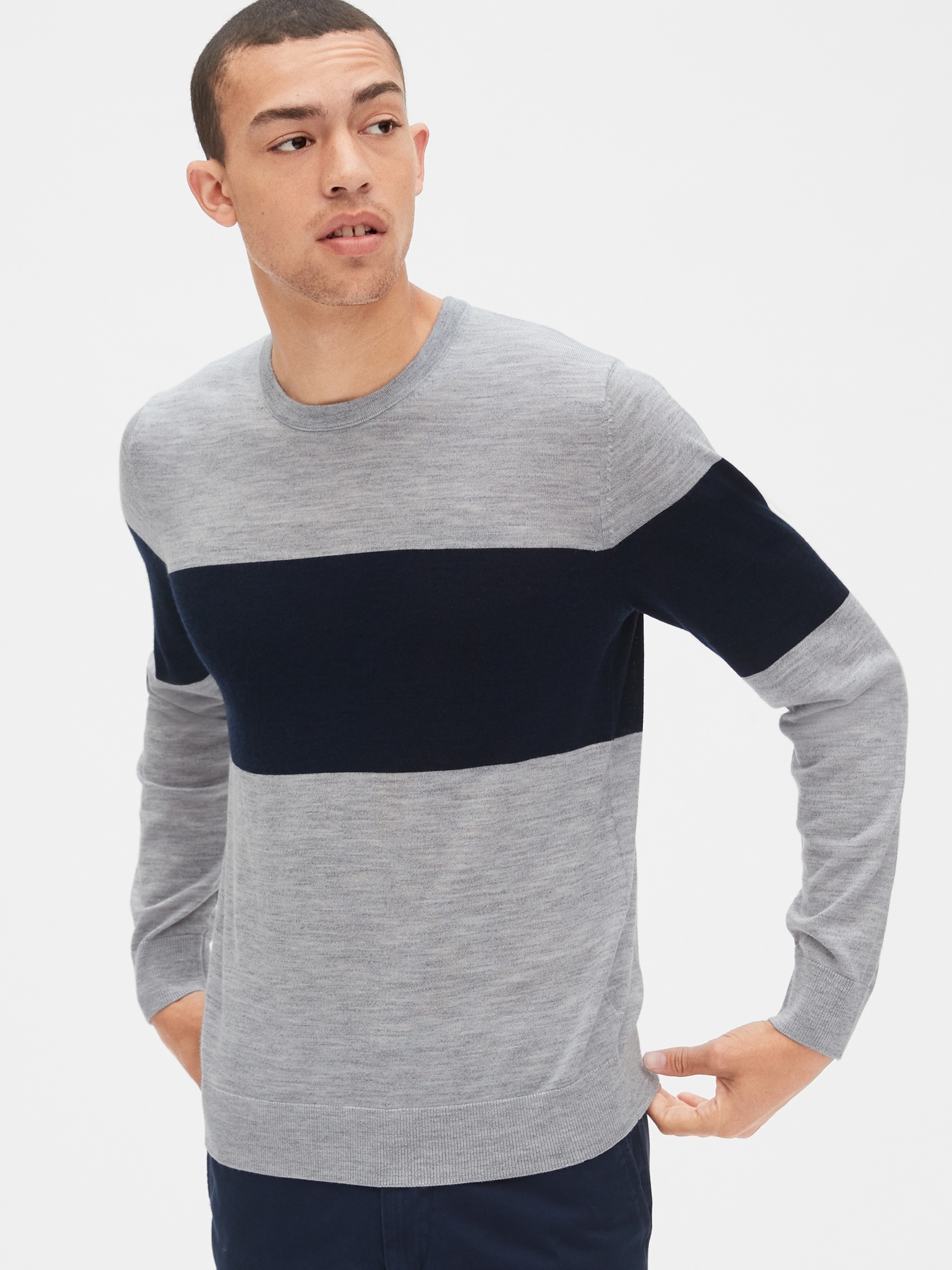 gap crewneck pullover sweater