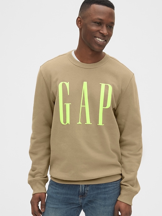 Gap logo crewneck hot sale sweatshirt