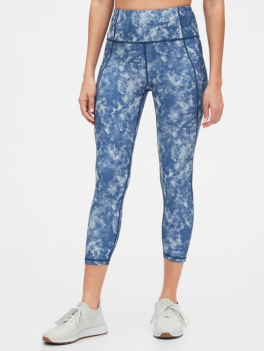 GapFit High Rise Eclipse Honeycomb 7/8 Leggings, 27 Cute Workout Clothes  to Grab When You're Bored of Basic Black Pieces