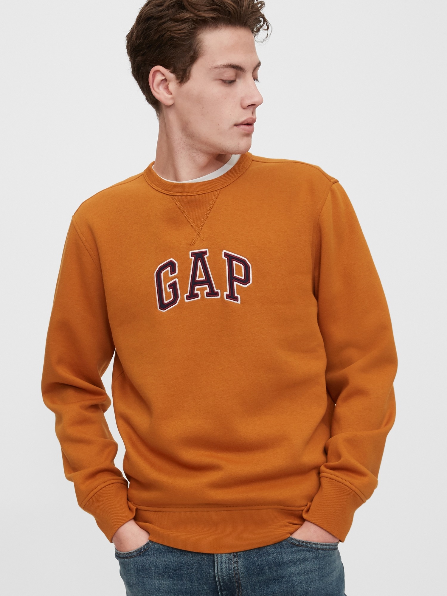 Crewneck gap sale