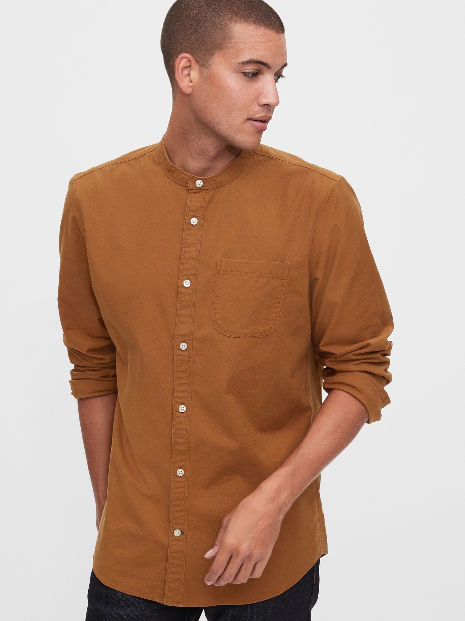 Greyish brown mandarin collar shirt by UNTUNG