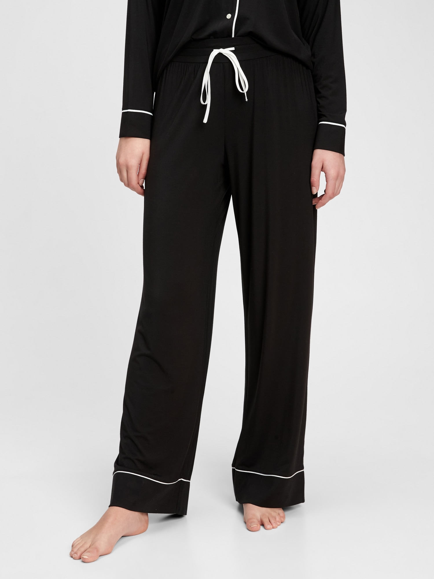 me Women's Modal Blend Pyjama Set - Black