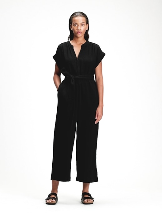 Found the perfect jumpsuit! Had to share. Gap petite fits perfect