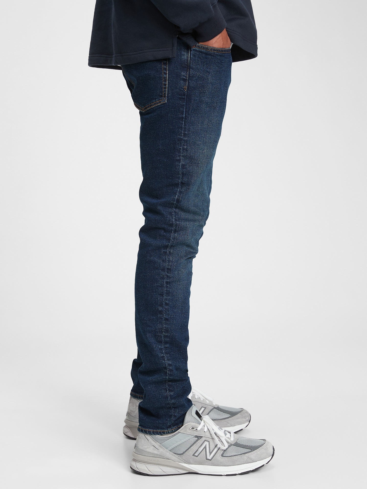 Buy GAP Men Blue Washwell Jeans In Slim Fit With GapFlex 