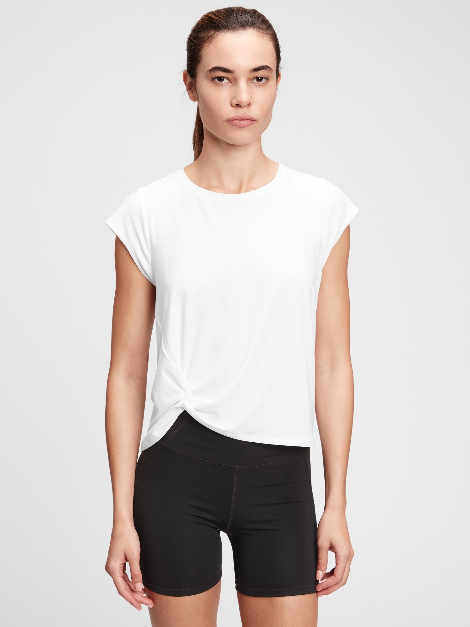 GapFit Breathe Side-Twist T-Shirt