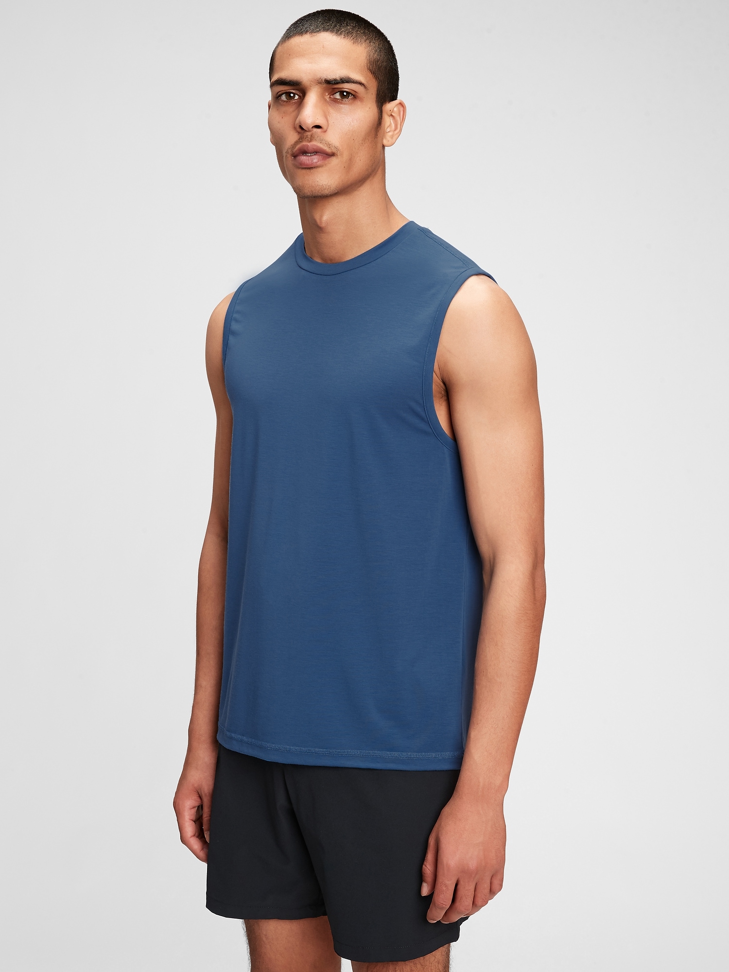 GAP FIT • Activewear Top, (L) 10Y