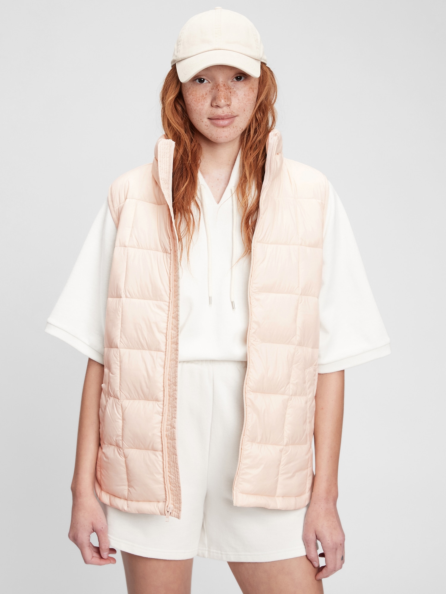 gap womens puffer vests