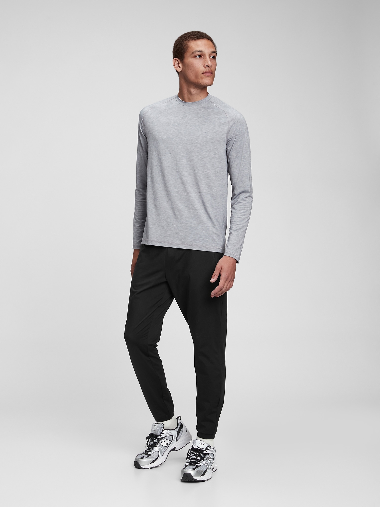 Gap Fit Knit Recycled Polyester Training Joggers black. 1