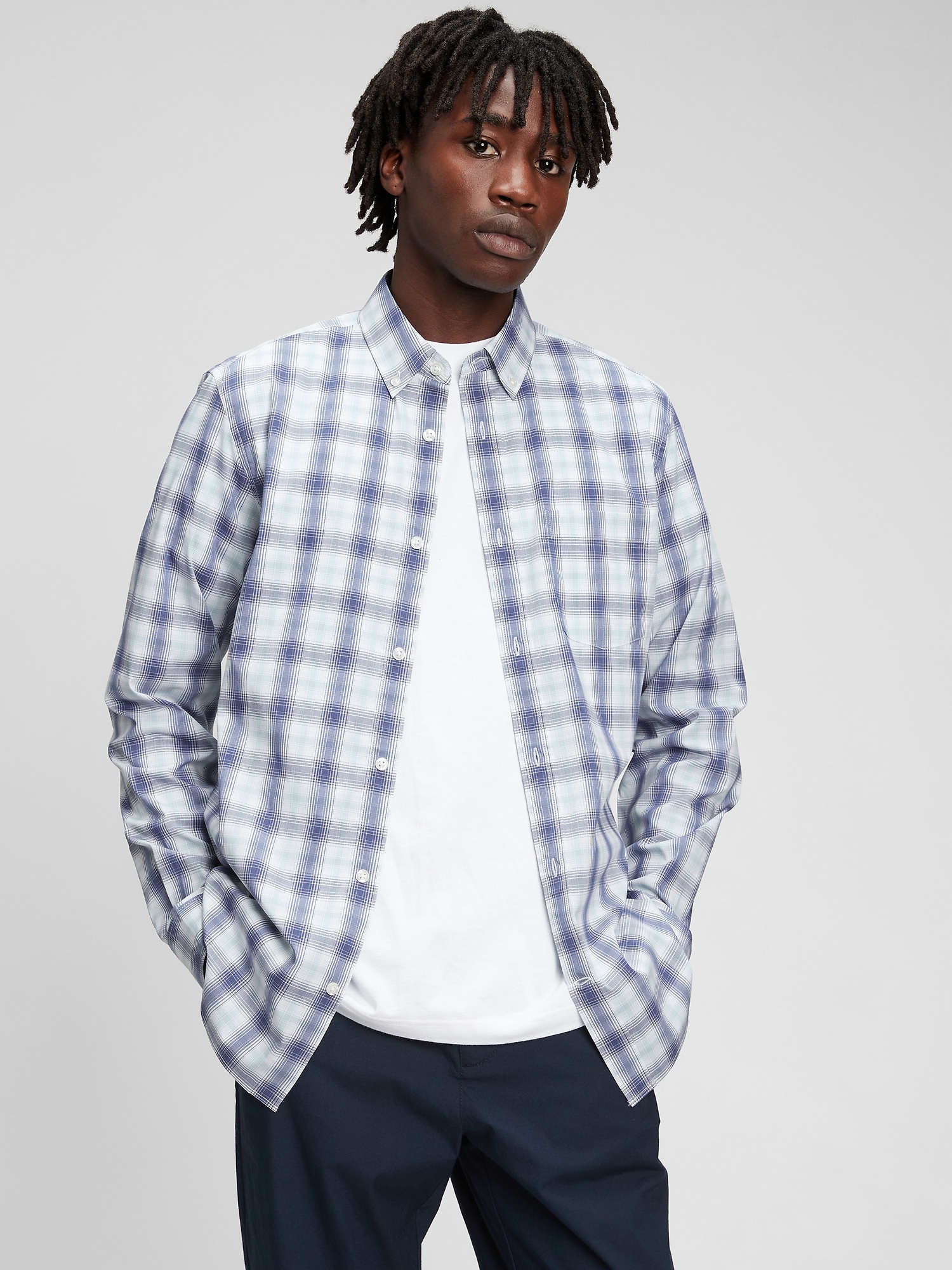 gap performance poplin shirt