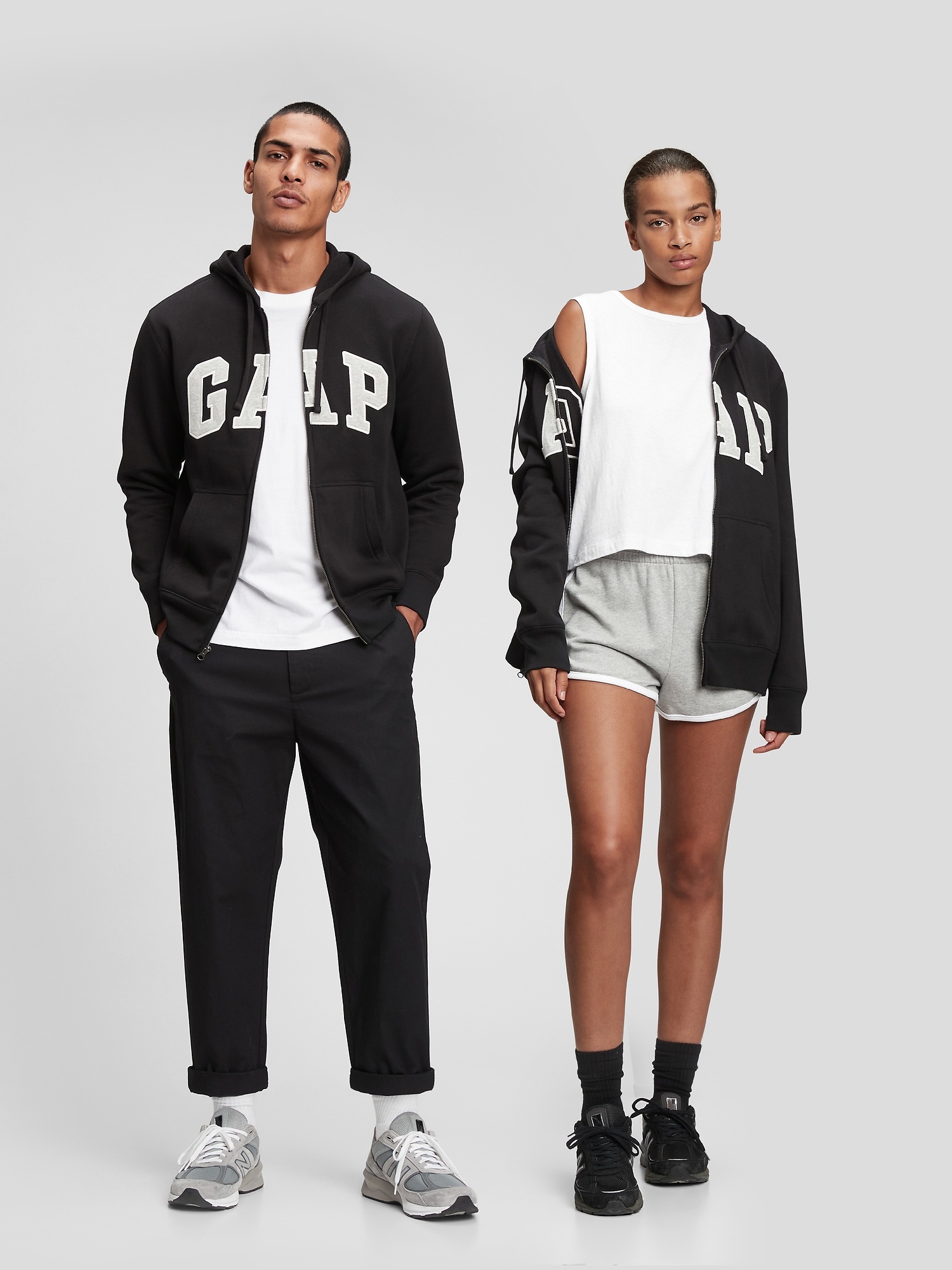 Gap Arch Logo Hoodie black. 1