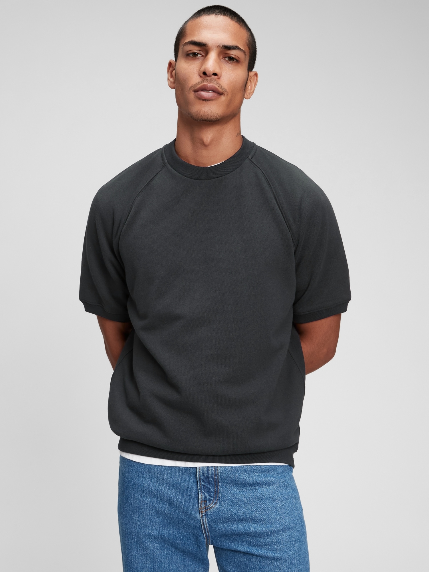 gap short sleeve sweatshirt