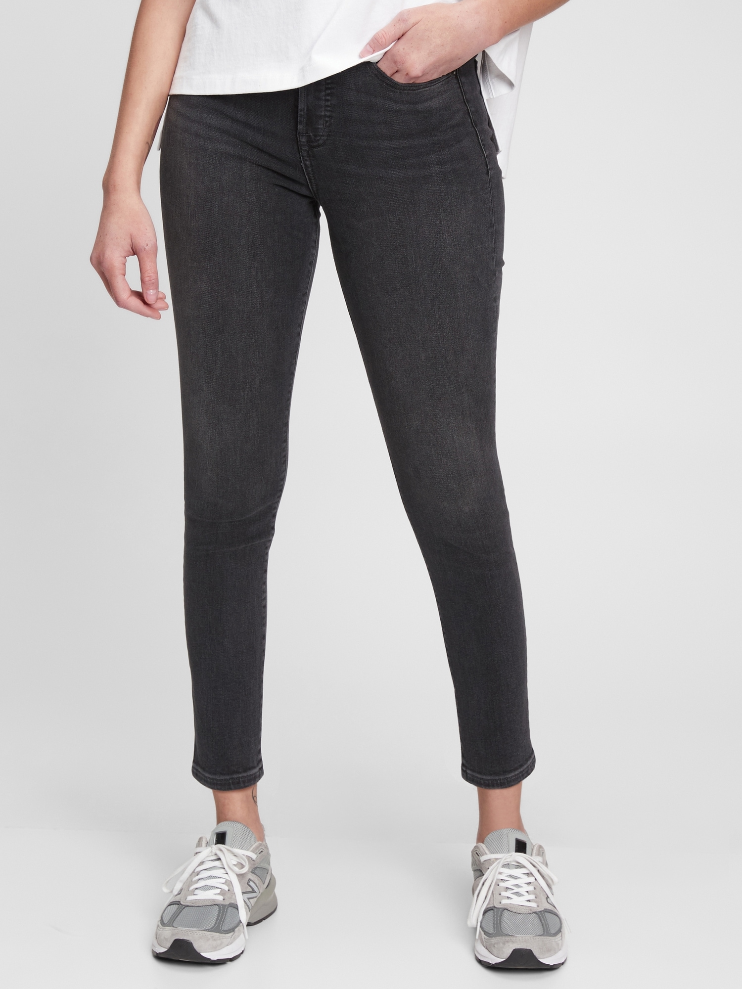 gap black skinny pants