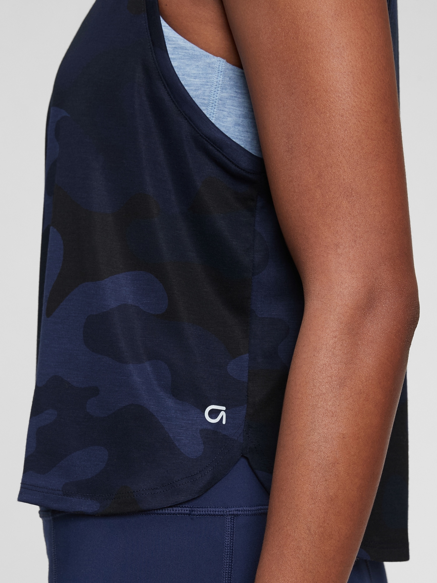 GapFit Breathe Muscle Tank Top