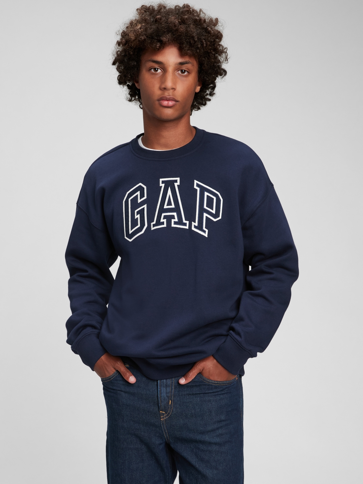 Gap navy sales blue sweatshirt