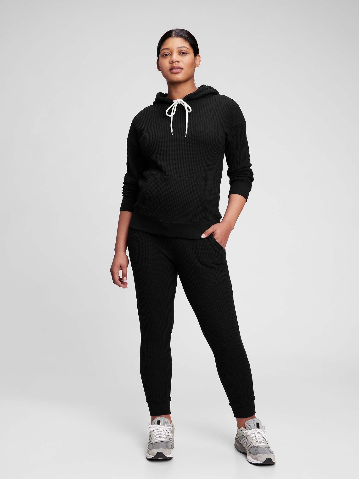 Gap deals maternity hoodie