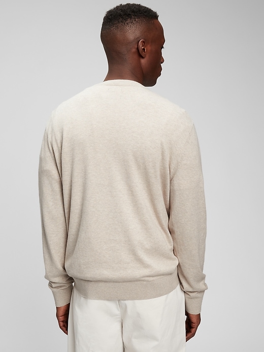 mainstay crewneck sweater