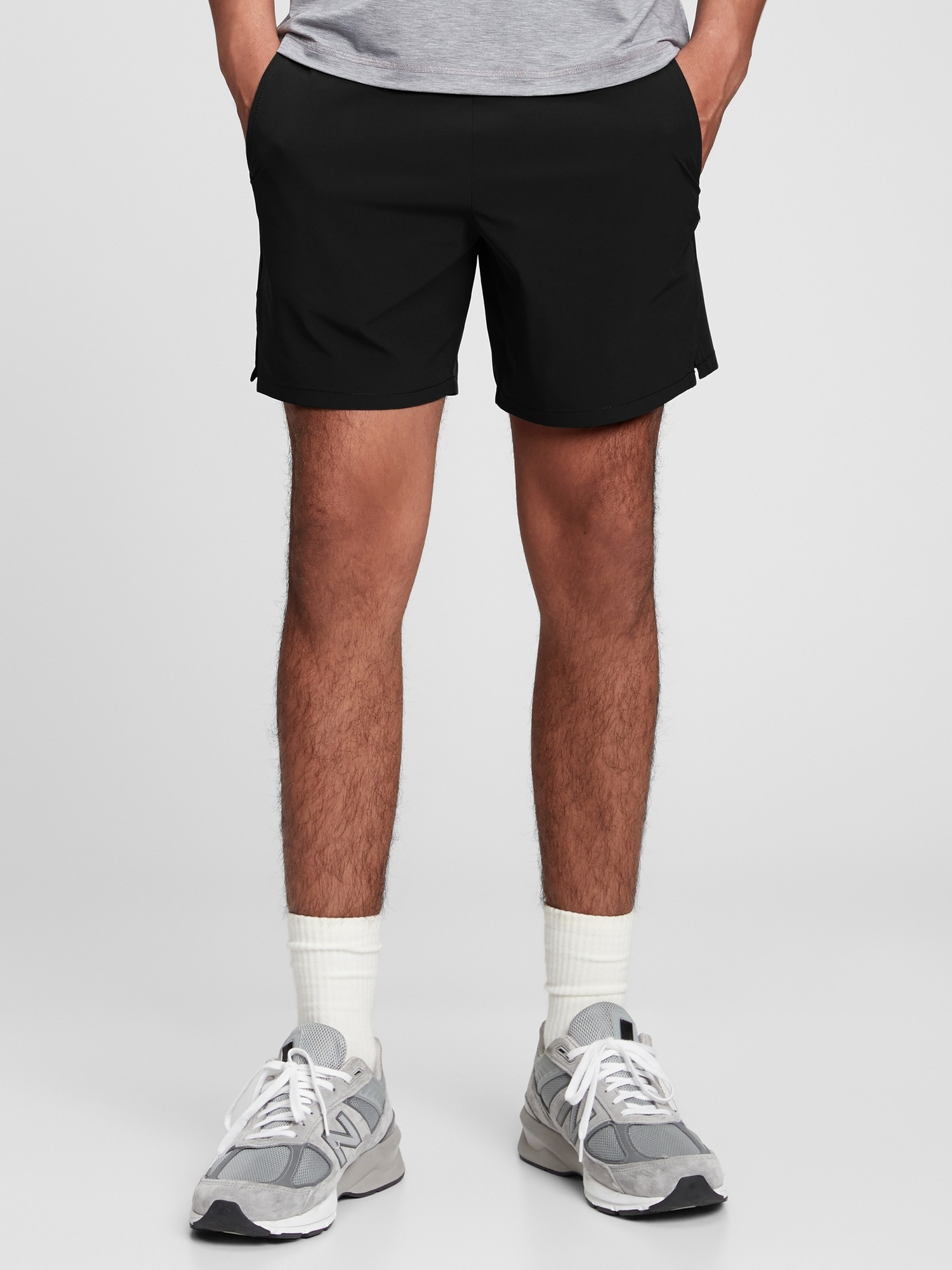 Gap Fit Recycled Running Shorts black. 1