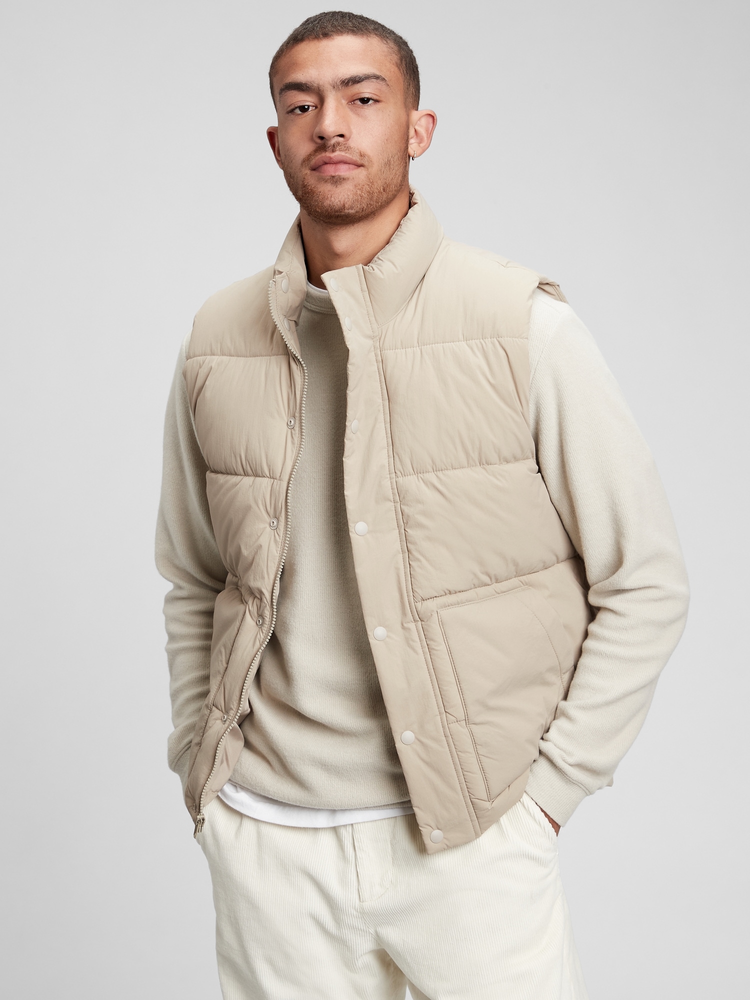 Gap mens puffer sale vest