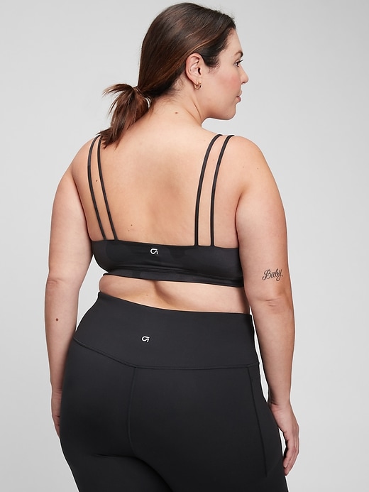 gapfit breathe low support strappy sports bra