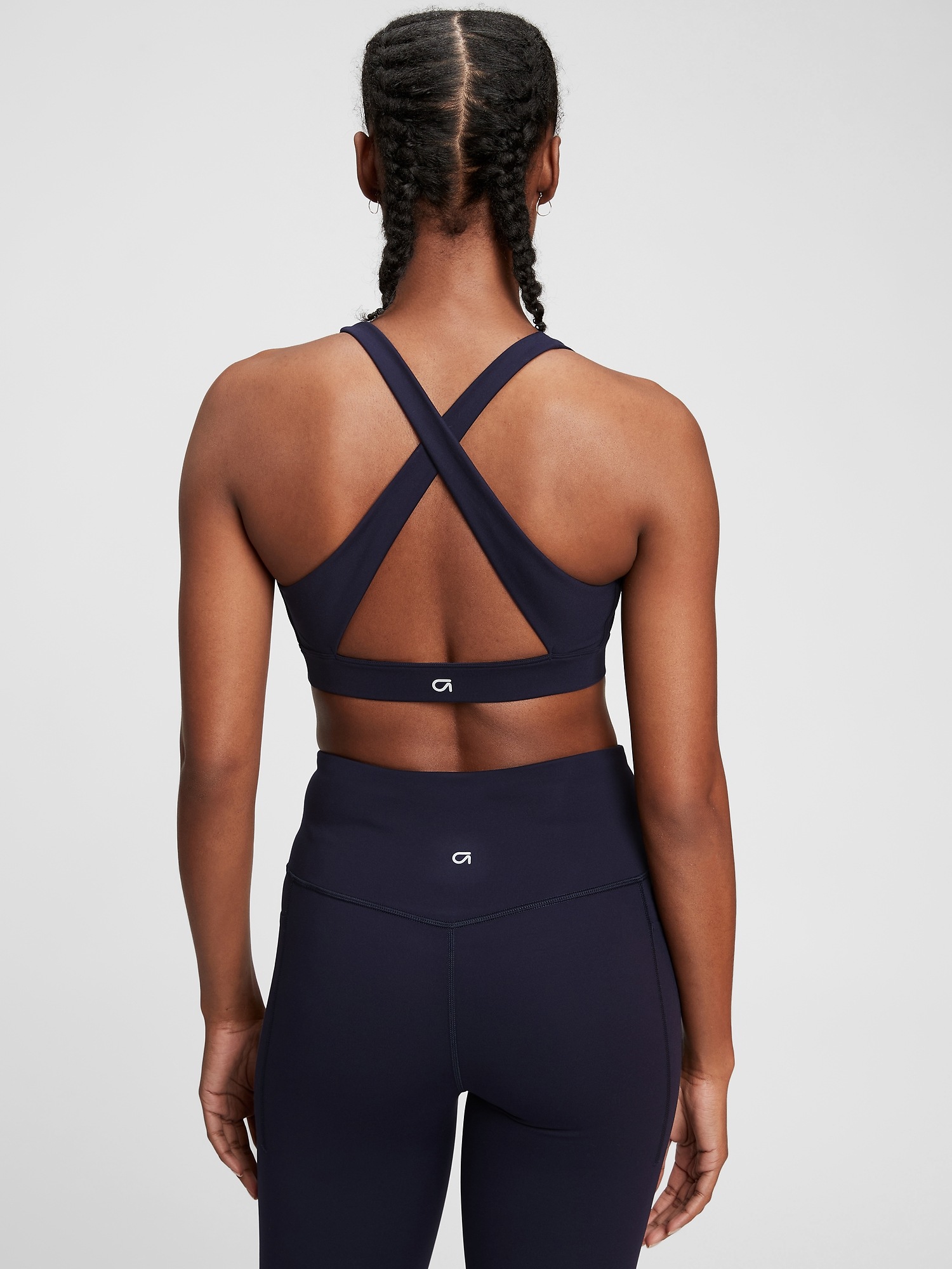 GapFit Recycled Power Crossback Sports Bra