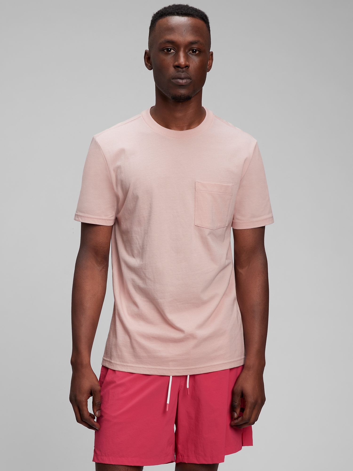 Gap Organic Cotton Pocket T-Shirt pink. 1