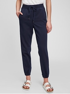 gap travel pants