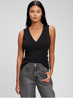 Gap nursing shop shirt