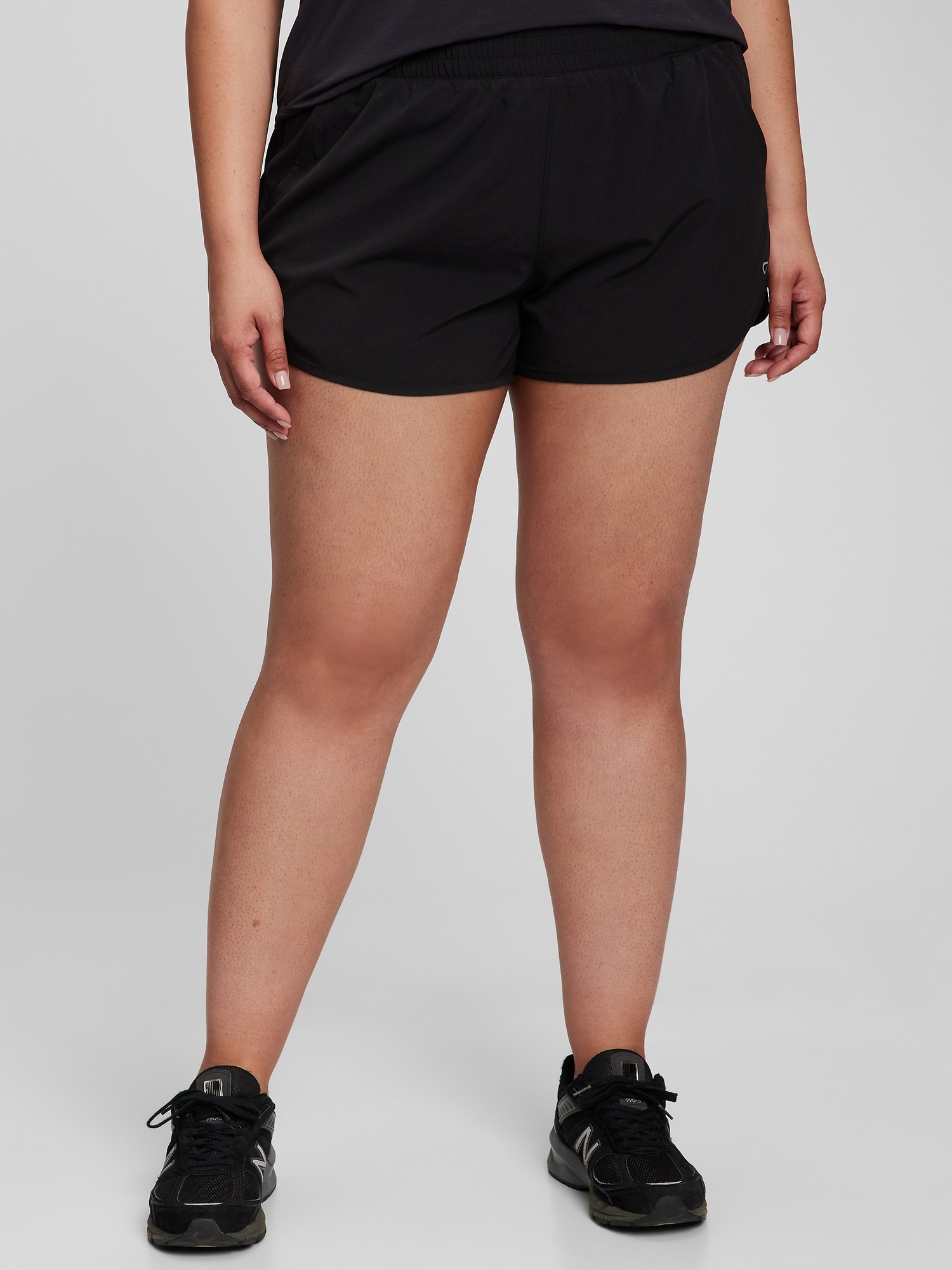 gap athletic shorts women