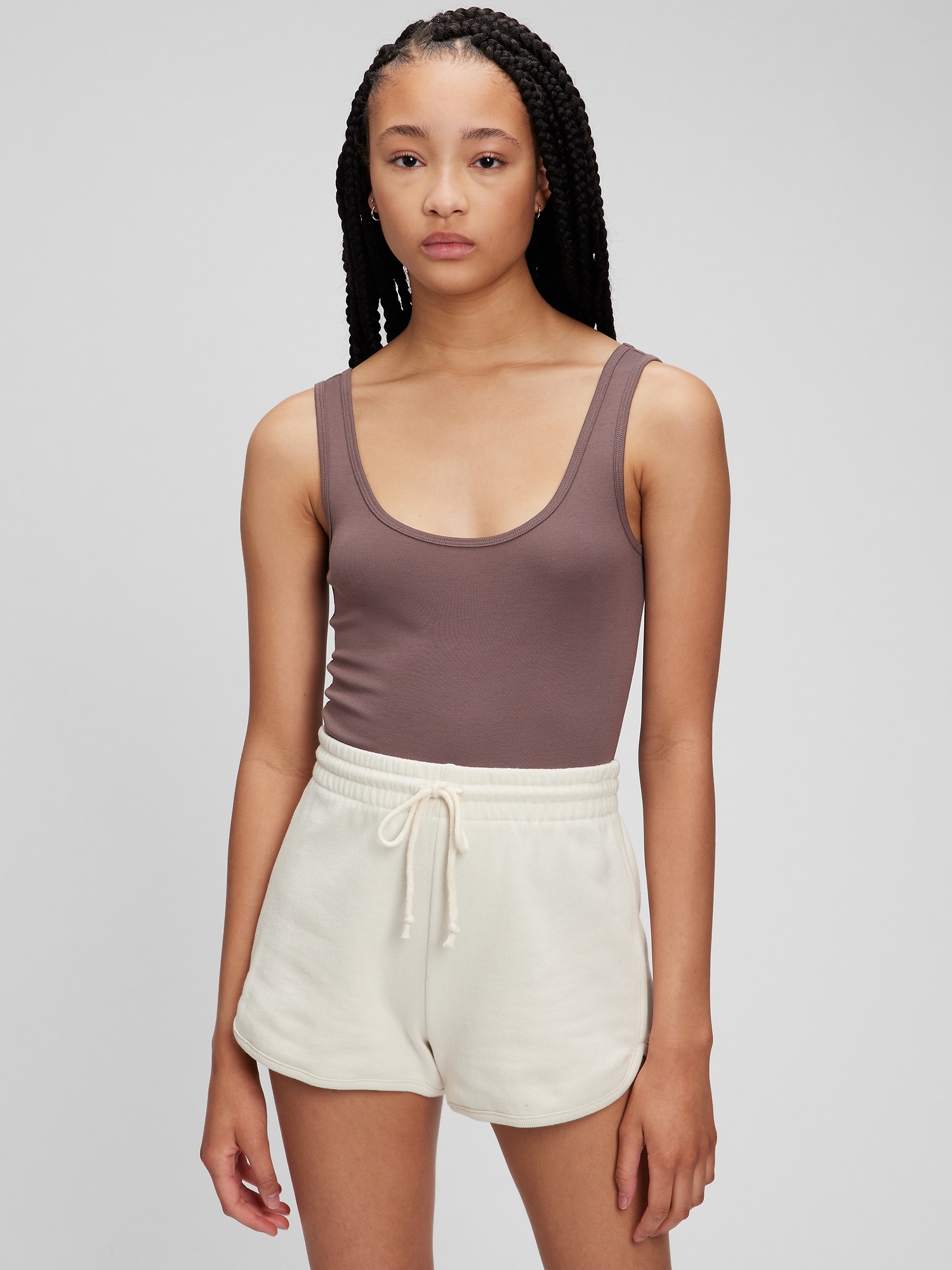 Modern Seamless Scoop Neck Tee