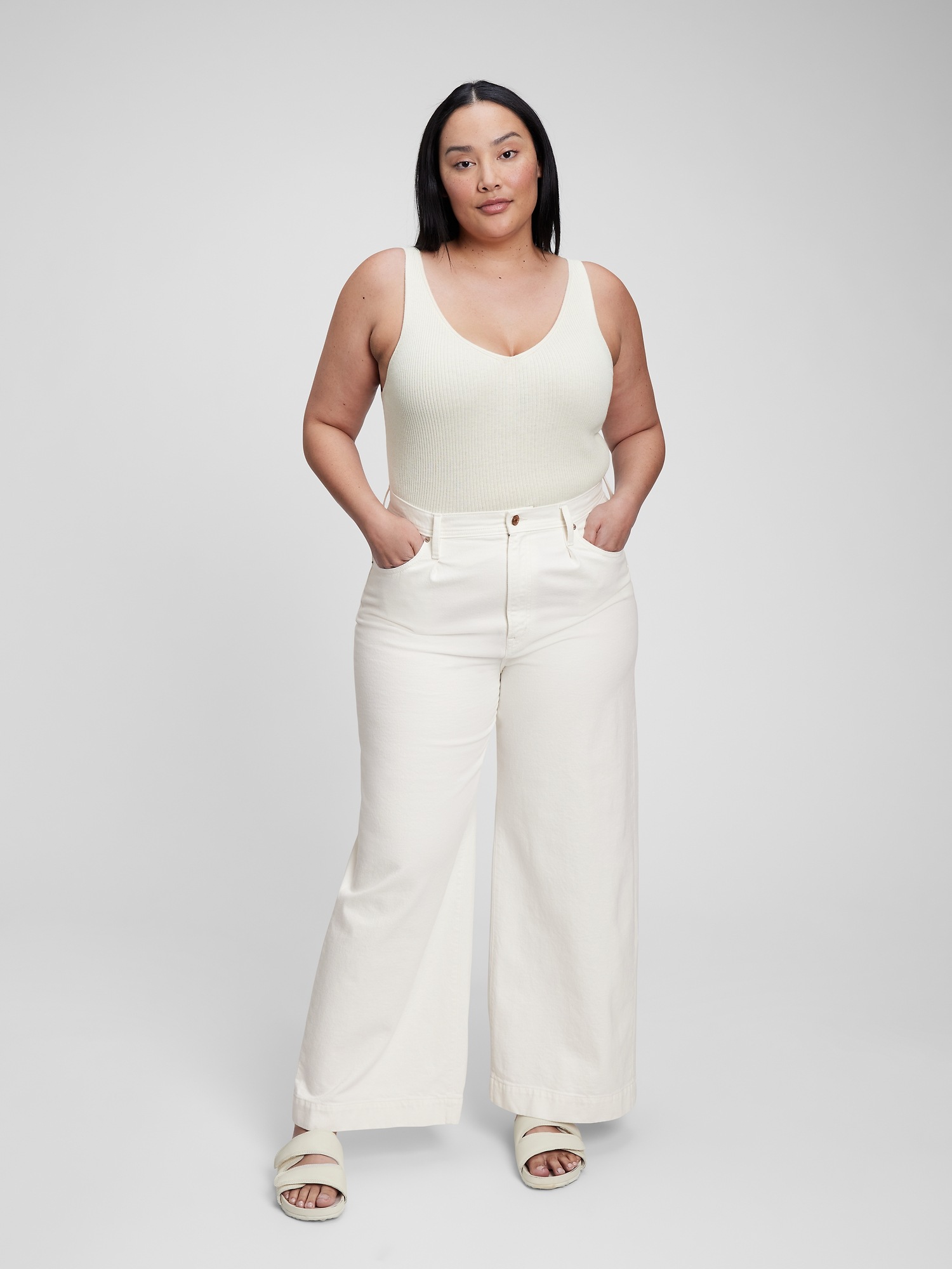 Littlebox Pleated Wide-Leg Pants In Offwhite