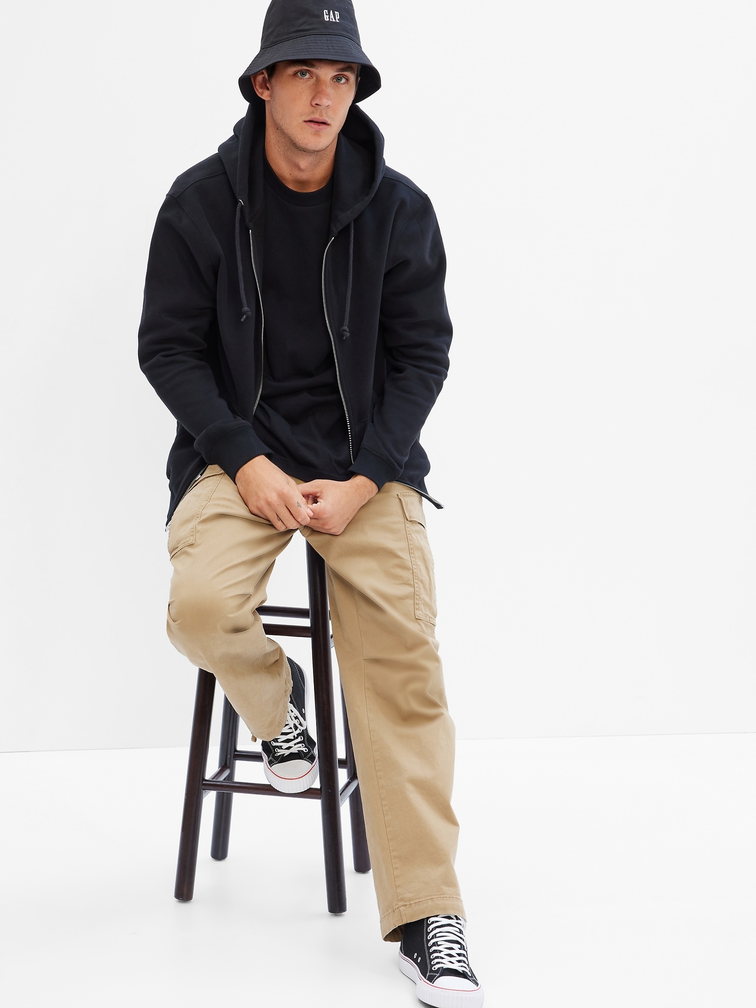 Gap Vintage Soft Full-Zip Hoodie black. 1