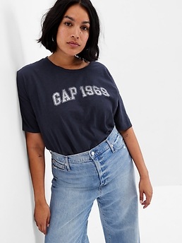 Gap Pointelle Button-Front T-Shirt, 21 Timeless Gap Tees That Show Why the  Brand's Been a Favourite Since 1969