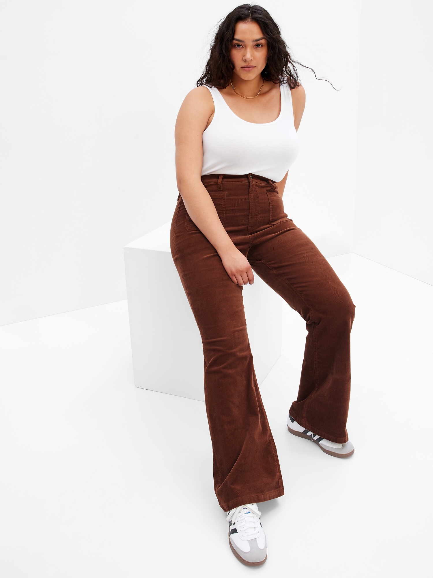 RE/DONE 70s Ultra High-rise Cotton-corduroy Flared Pants in Natural