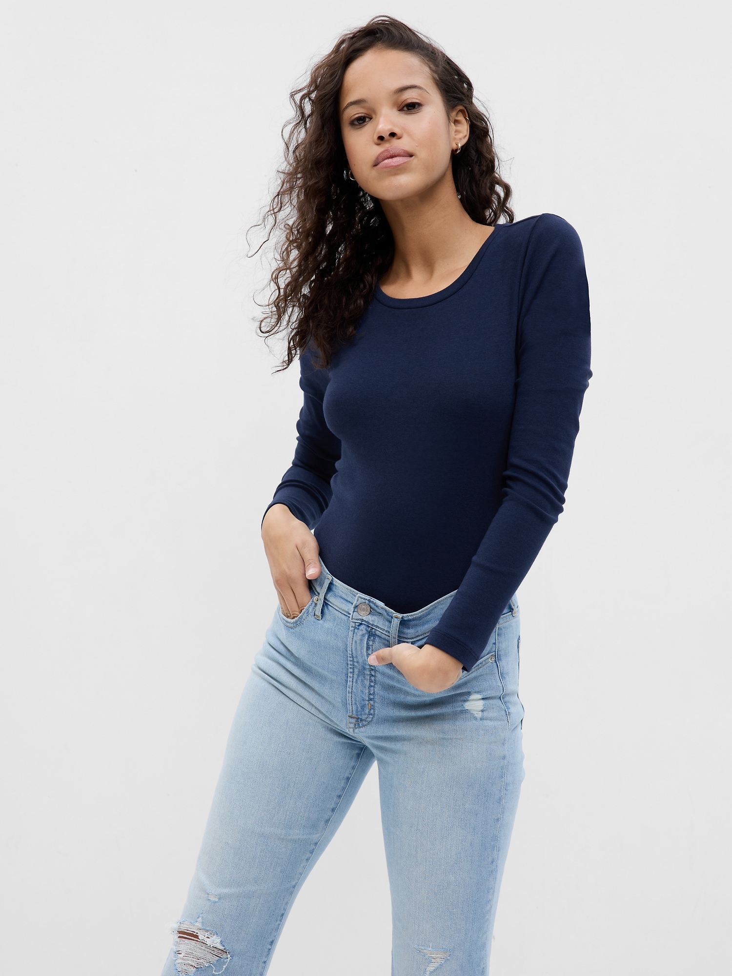 Gap Modern Crewneck T-Shirt blue. 1