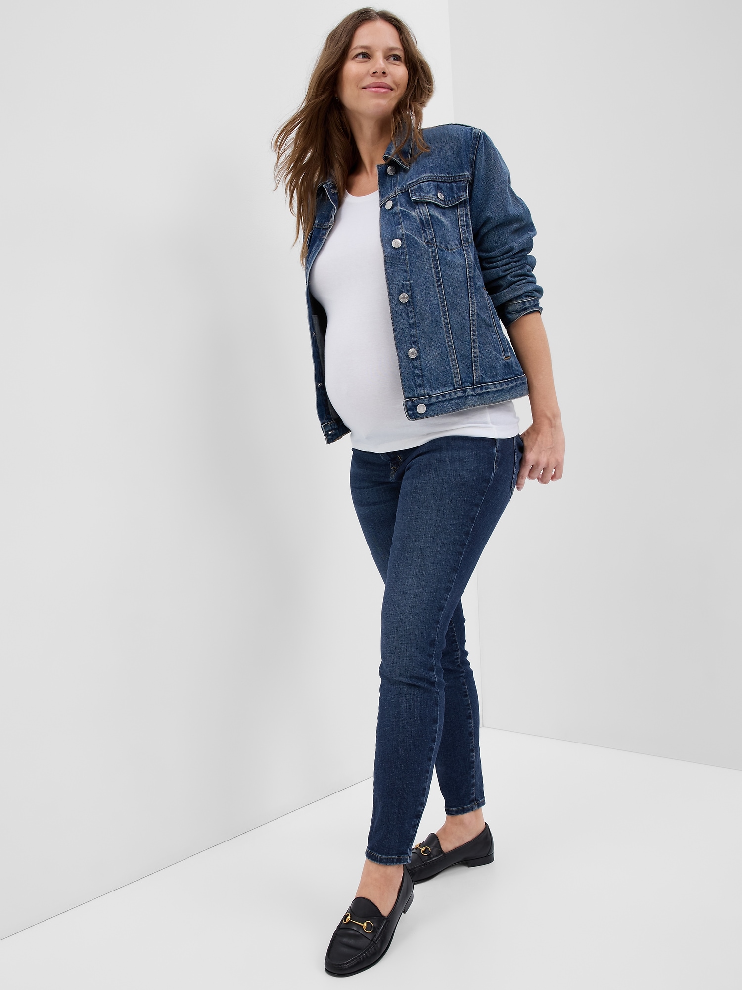 GAP Maternity Full Panel Skinny Jeans With Washwell – jeans – verslaðu á  Booztlet
