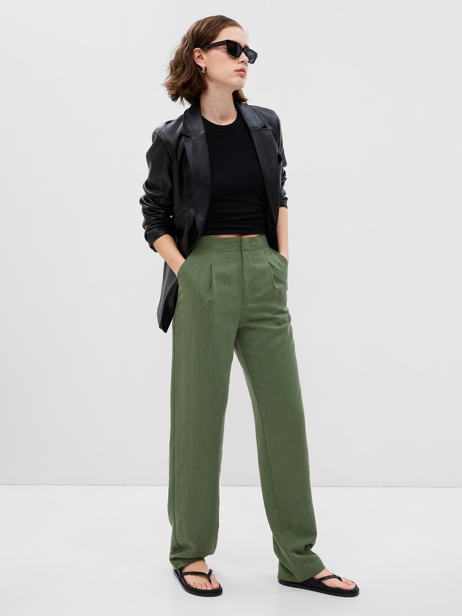 Gap SoftSuit Trousers in TENCEL&#153 Lyocell green. 1