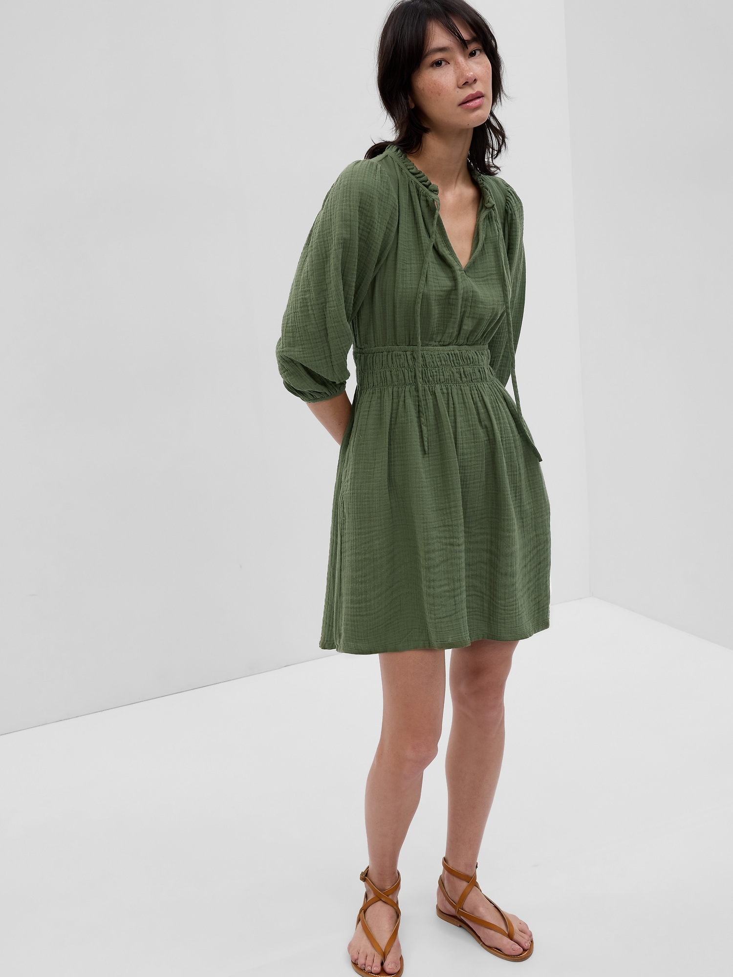 Gap Puff Sleeve Tie-Front Mini Dress green. 1