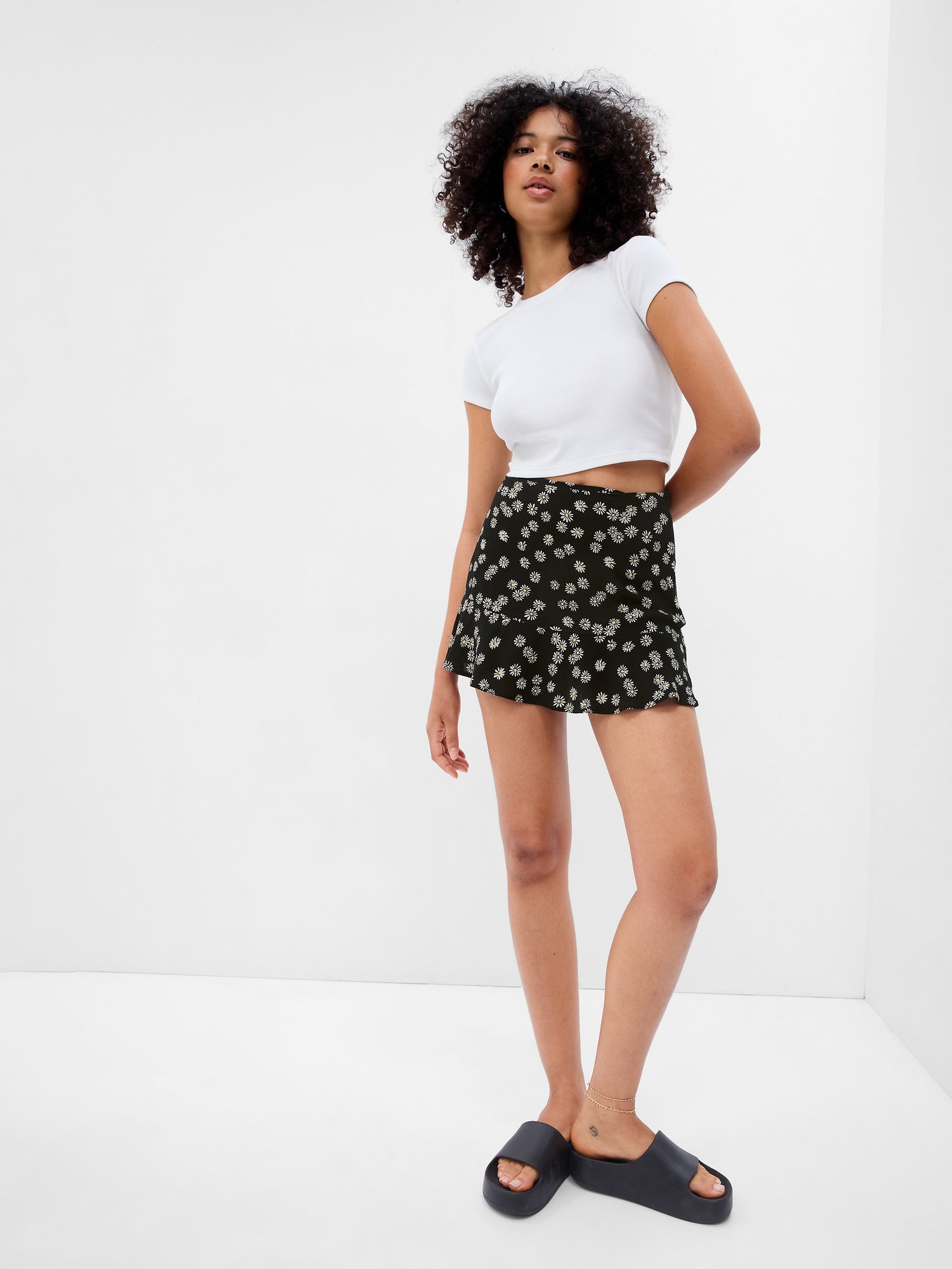 Gap Ruffle Hem Mini Skirt multi. 1