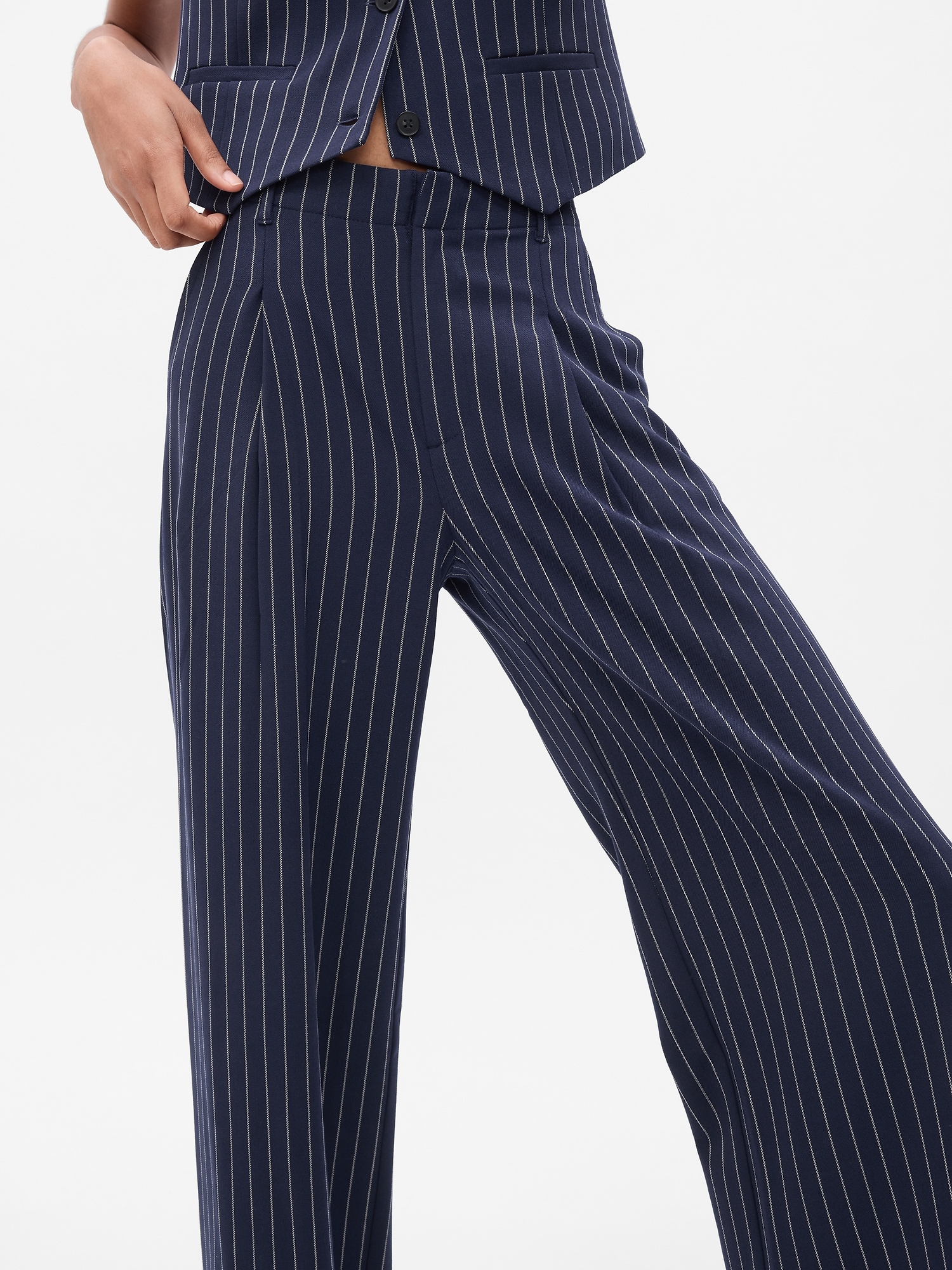 Women's pleated wide leg on sale trousers